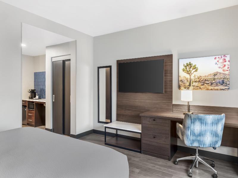 Best Western Plus Rialto image
