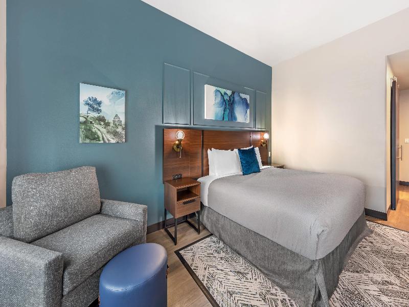 Best Western Plus Rialto image