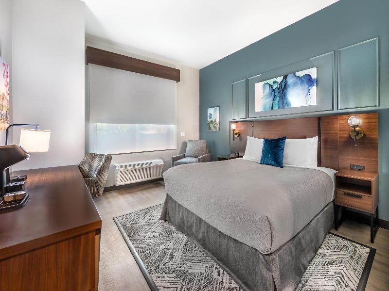 Best Western Plus Rialto image
