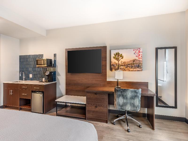 Best Western Plus Rialto image