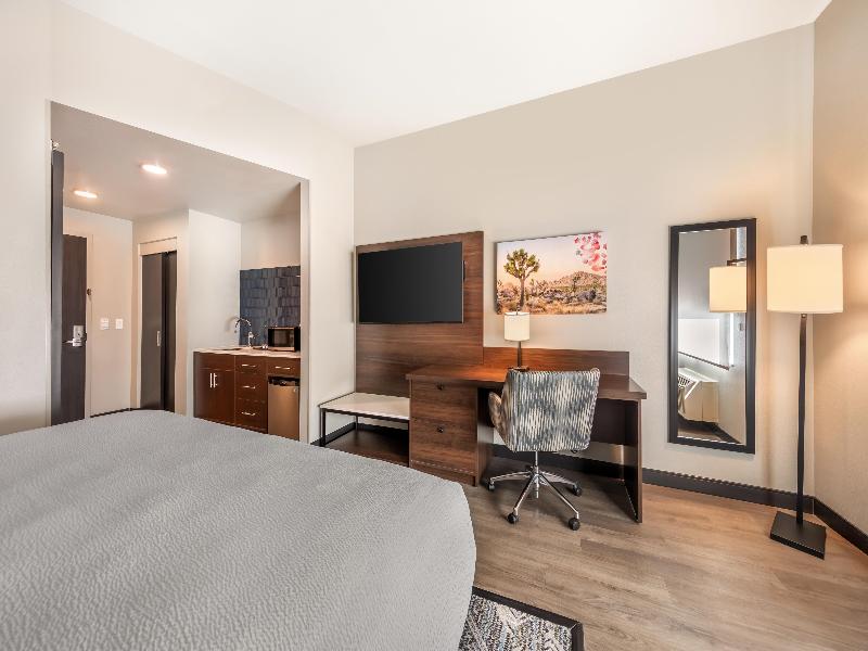 Best Western Plus Rialto image