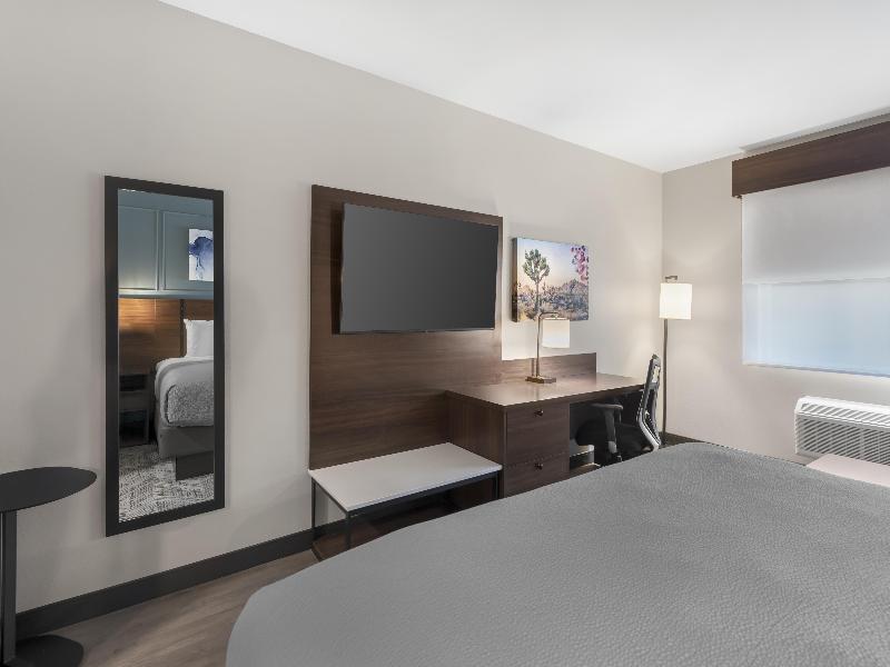 Best Western Plus Rialto image