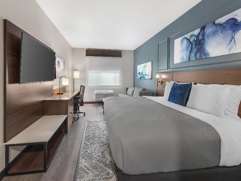 Best Western Plus Rialto image