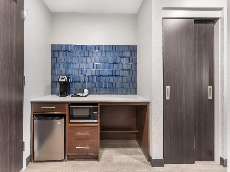 Best Western Plus Rialto image