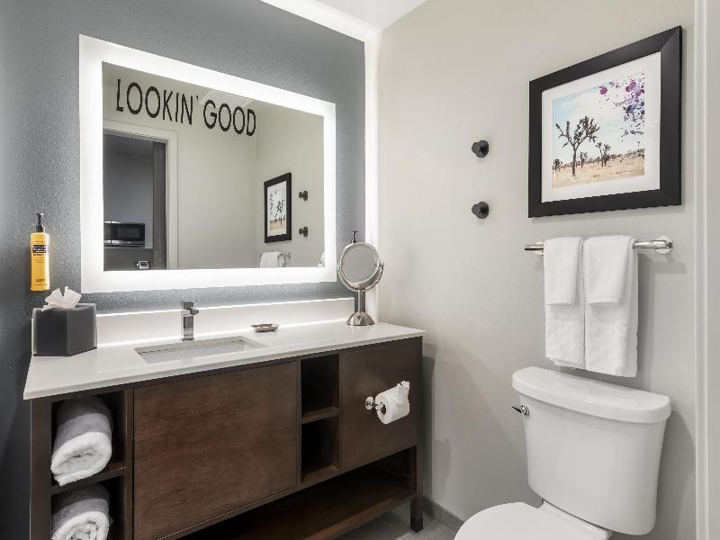 Best Western Plus Rialto image