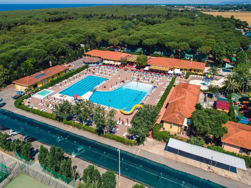 Hotiday Marina Di Cecina image