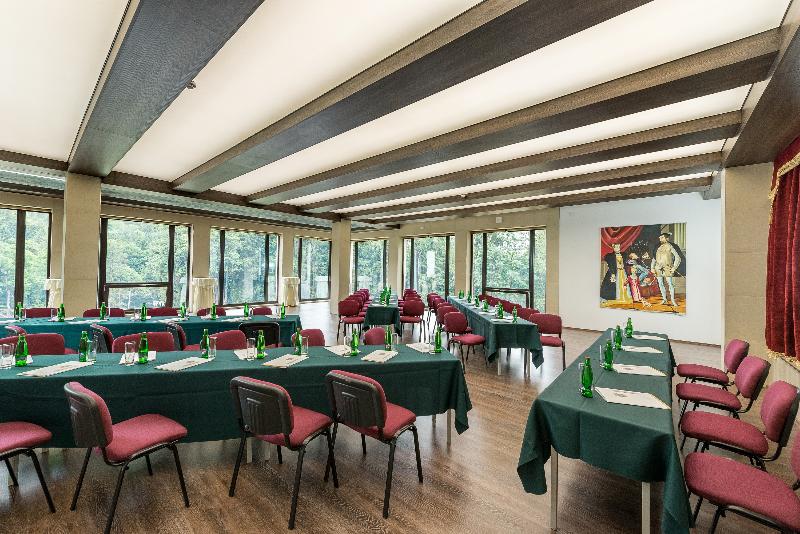 Zámek Lužec Spa And Wellness Resort image
