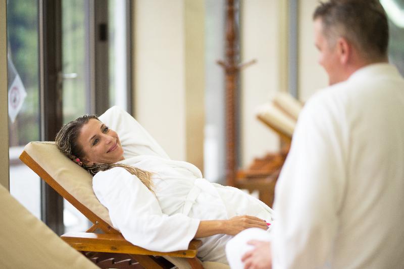 Zámek Lužec Spa And Wellness Resort image