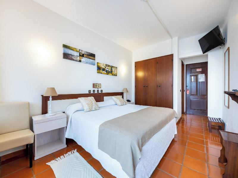 Salema Beach Hotel image