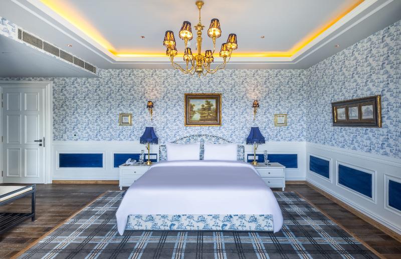 The Manor Sports And Wellness Hotel image