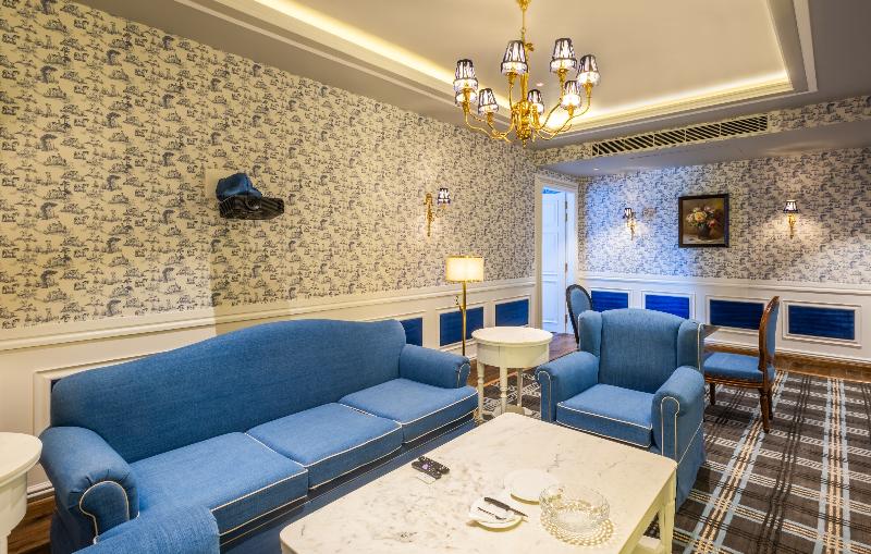 The Manor Sports And Wellness Hotel image