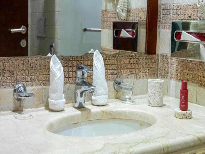 Al Safwah Hotel Tower 3 image