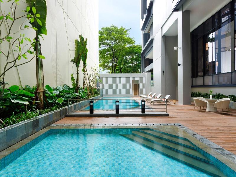 Harris Hotel & Convention Serpong image