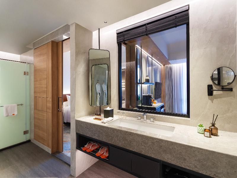 Harris Hotel & Convention Serpong image