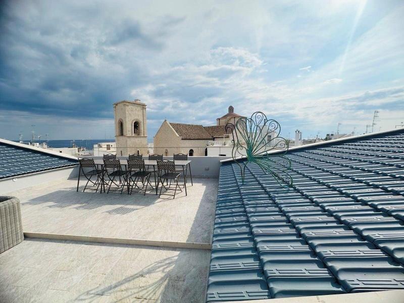 The Duchess Of Puglia image