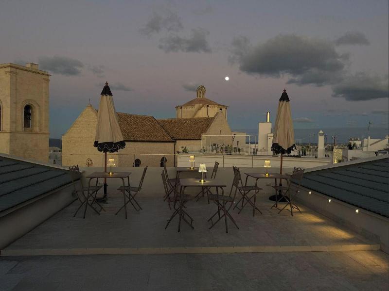 The Duchess Of Puglia image