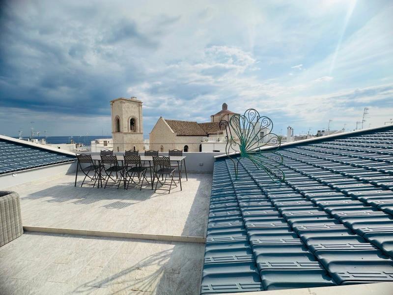 The Duchess Of Puglia image