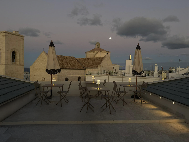 The Duchess Of Puglia image
