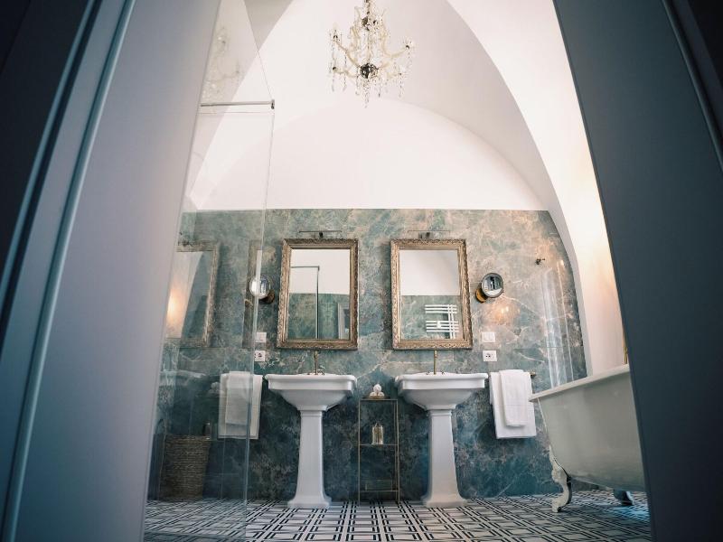 The Duchess Of Puglia image