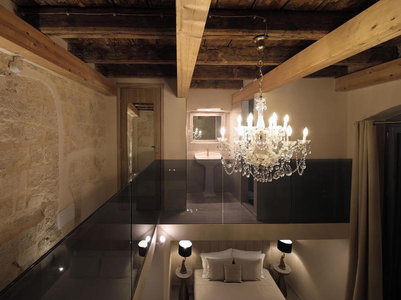 The Duchess Of Puglia image
