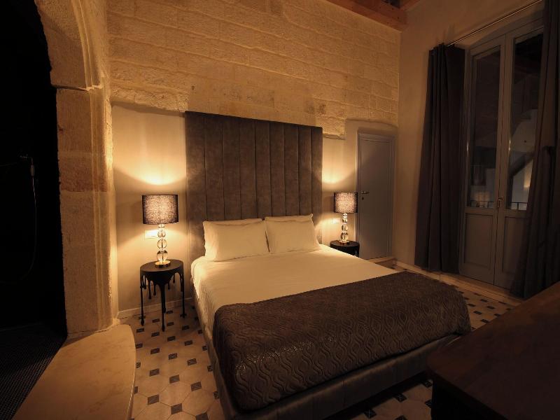 The Duchess Of Puglia image
