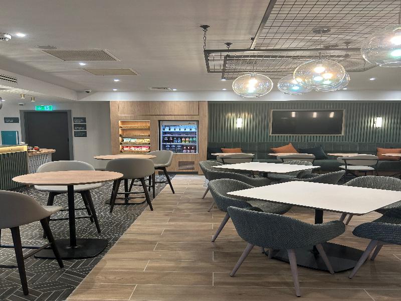 Holiday Inn London Luton North image
