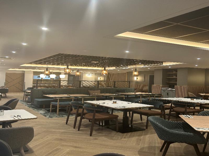 Holiday Inn London Luton North image