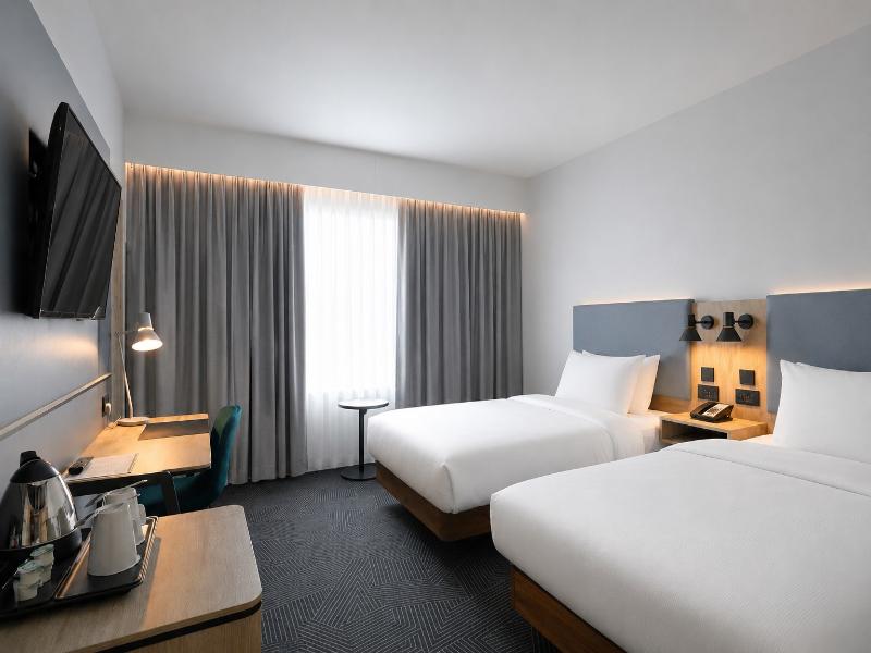 Holiday Inn London Luton North image