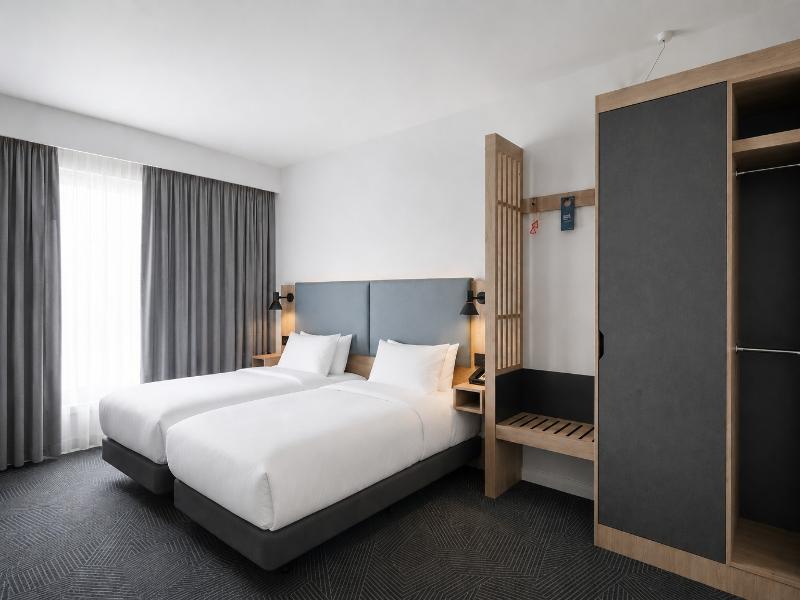 Holiday Inn London Luton North image