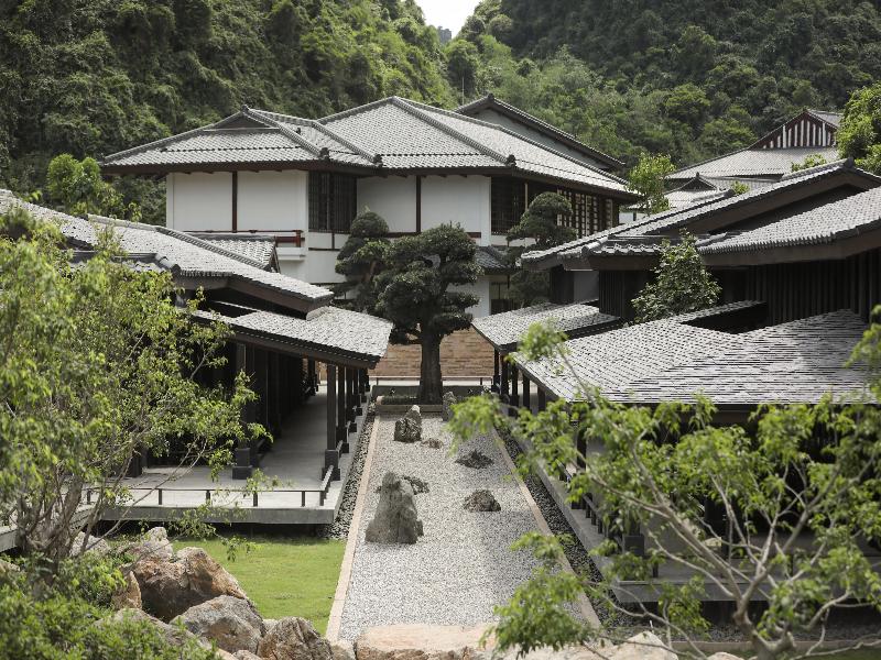 Hilton Quang Hanh Onsen Resort image