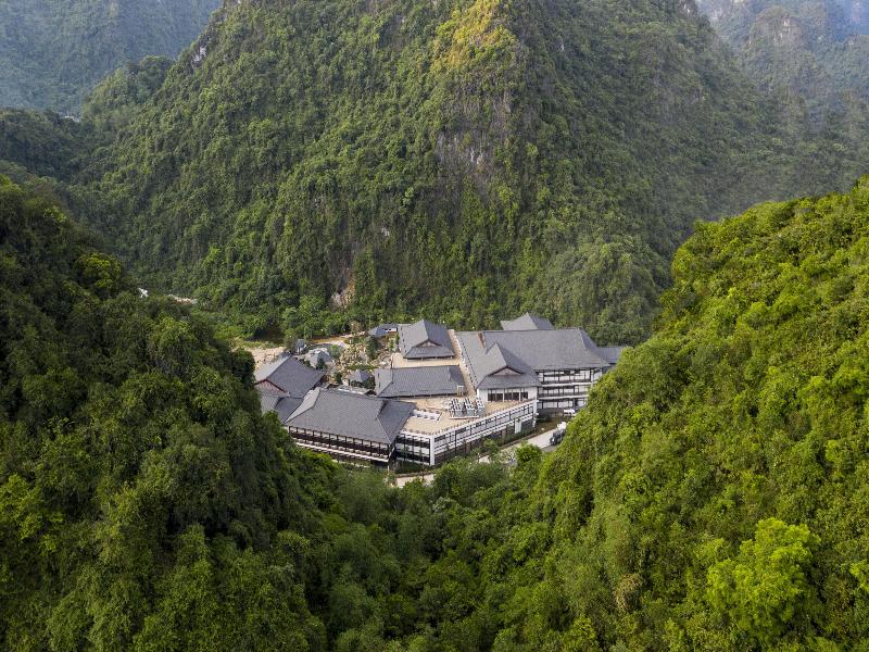 Hilton Quang Hanh Onsen Resort image