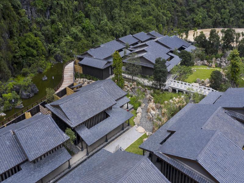 Hilton Quang Hanh Onsen Resort image