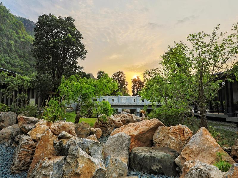Hilton Quang Hanh Onsen Resort image