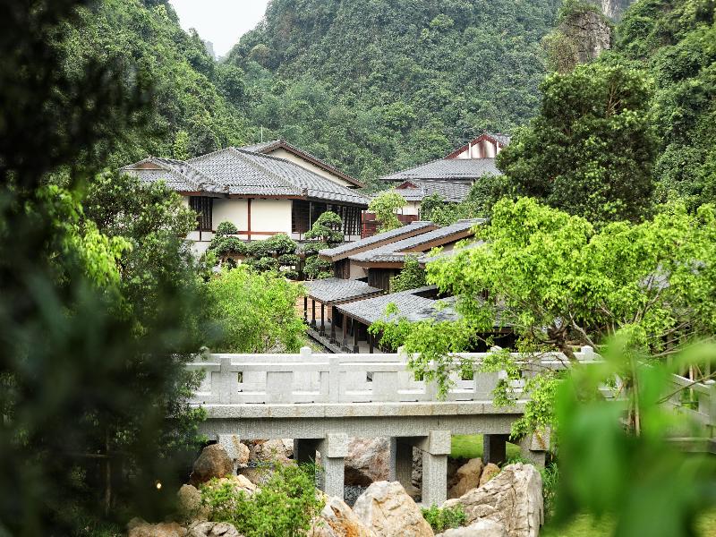 Hilton Quang Hanh Onsen Resort image