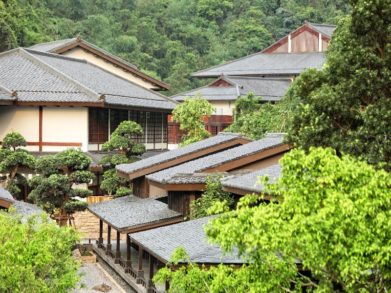 Hilton Quang Hanh Onsen Resort image
