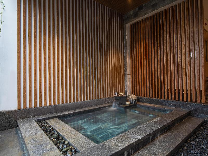Hilton Quang Hanh Onsen Resort image
