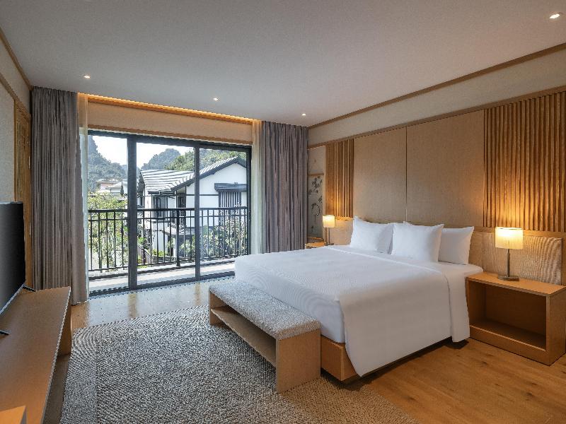 Hilton Quang Hanh Onsen Resort image