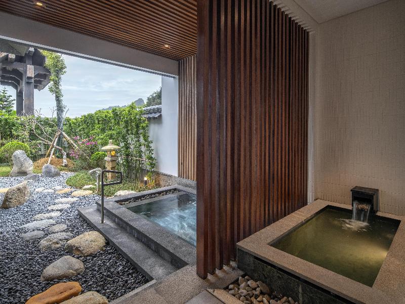 Hilton Quang Hanh Onsen Resort image