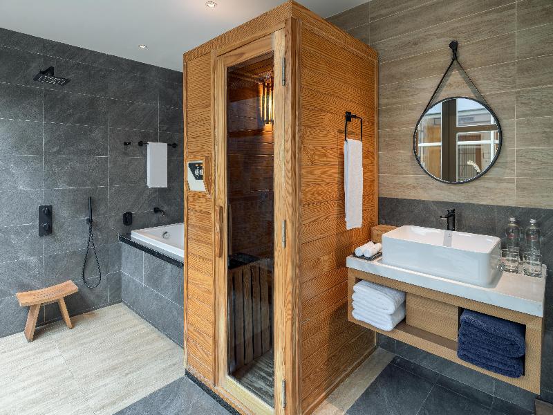 Hilton Quang Hanh Onsen Resort image