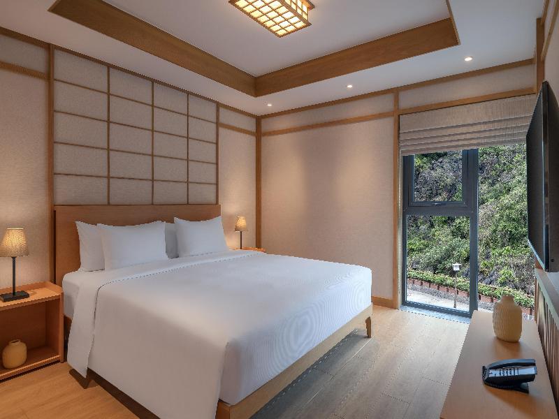 Hilton Quang Hanh Onsen Resort image