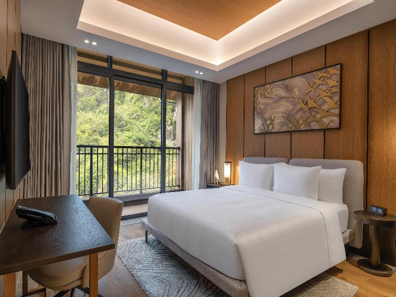 Hilton Quang Hanh Onsen Resort image
