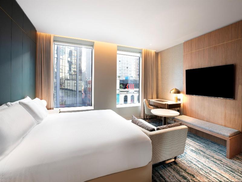 DoubleTree by Hilton Auckland Albert Street image