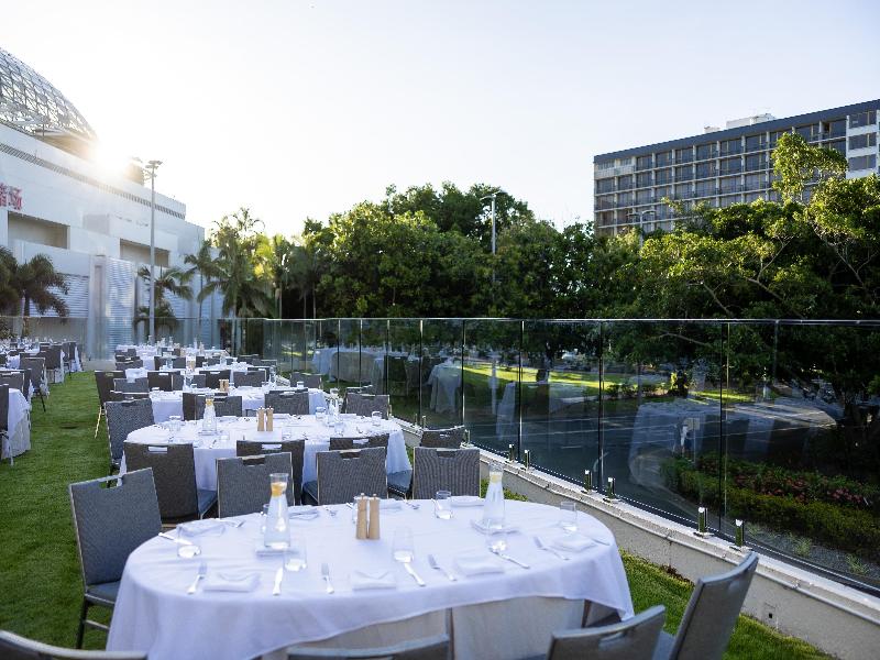 Hilton Cairns Hotel image