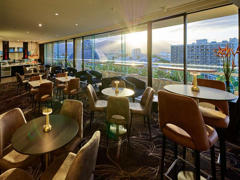 Hilton Cairns Hotel image