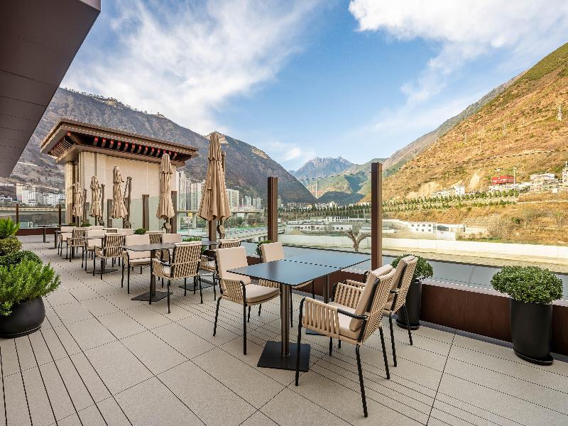 Holiday Inn Express Luding by IHG image