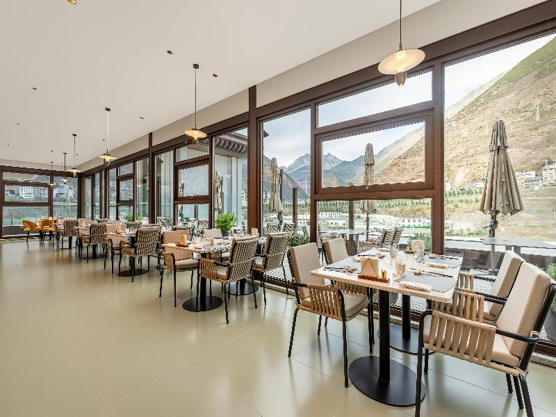Holiday Inn Express Luding by IHG image