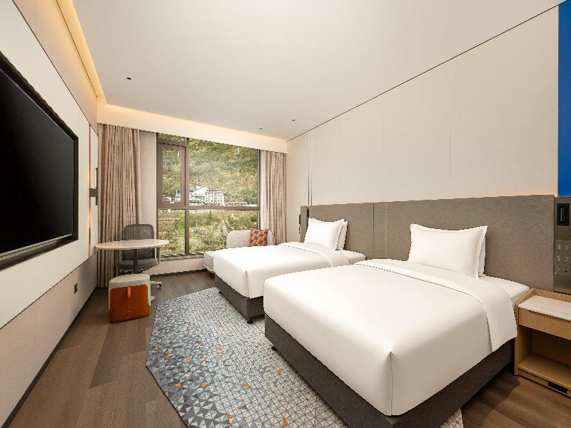 Holiday Inn Express Luding by IHG image