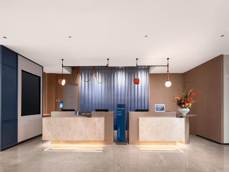 Holiday Inn Express Jinan Quancheng Square by IHG image