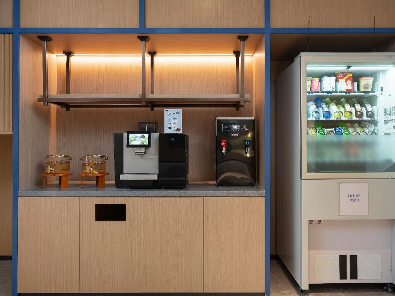Holiday Inn Express Jinan Quancheng Square by IHG image