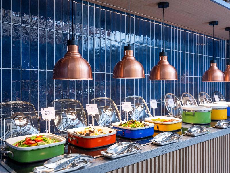 Holiday Inn Express Jinan Quancheng Square by IHG image